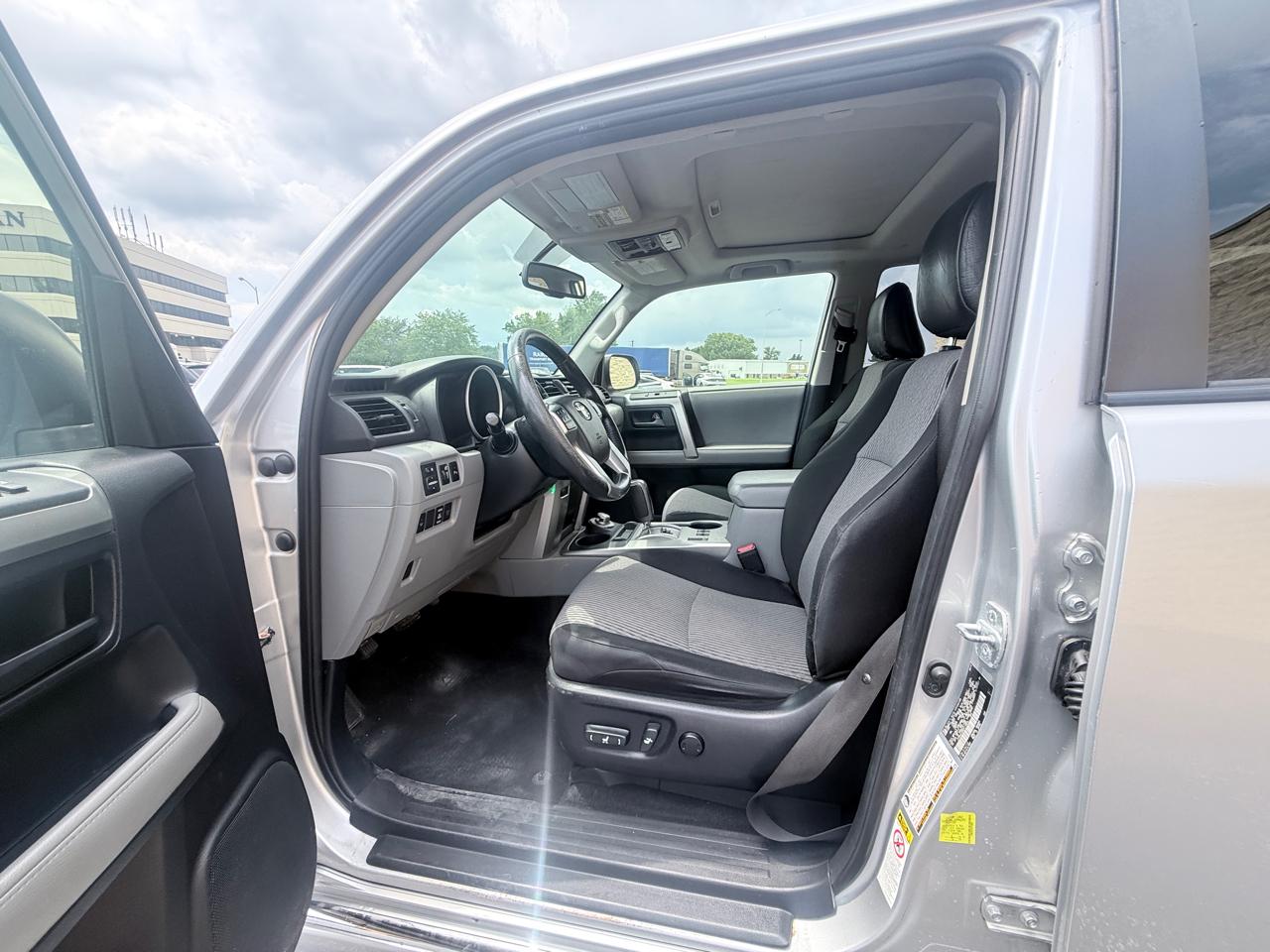 Toyota 4Runner SR5 4WD 2013