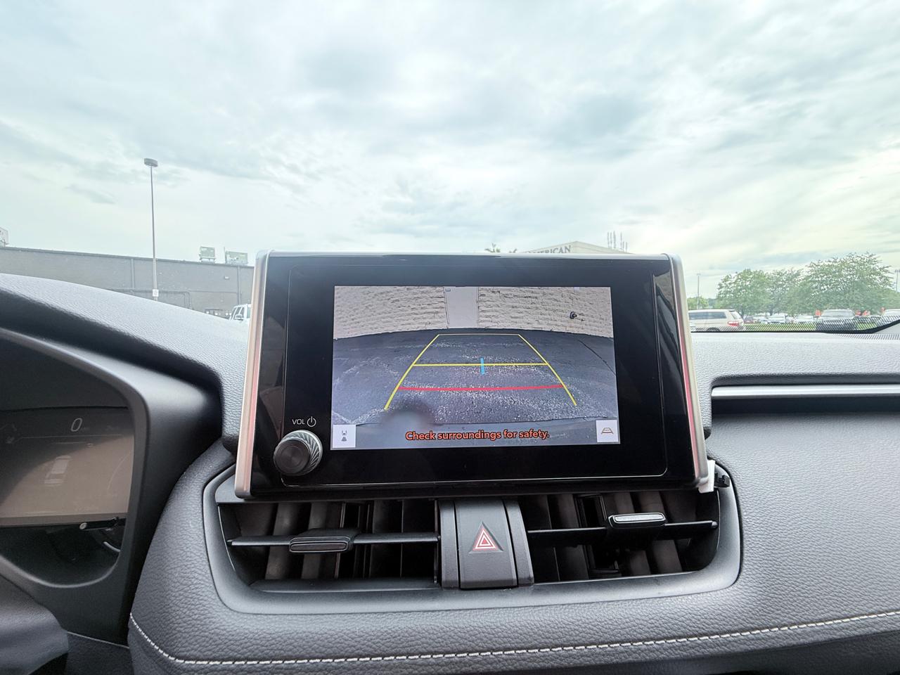 Toyota RAV4 LE AWD 2024