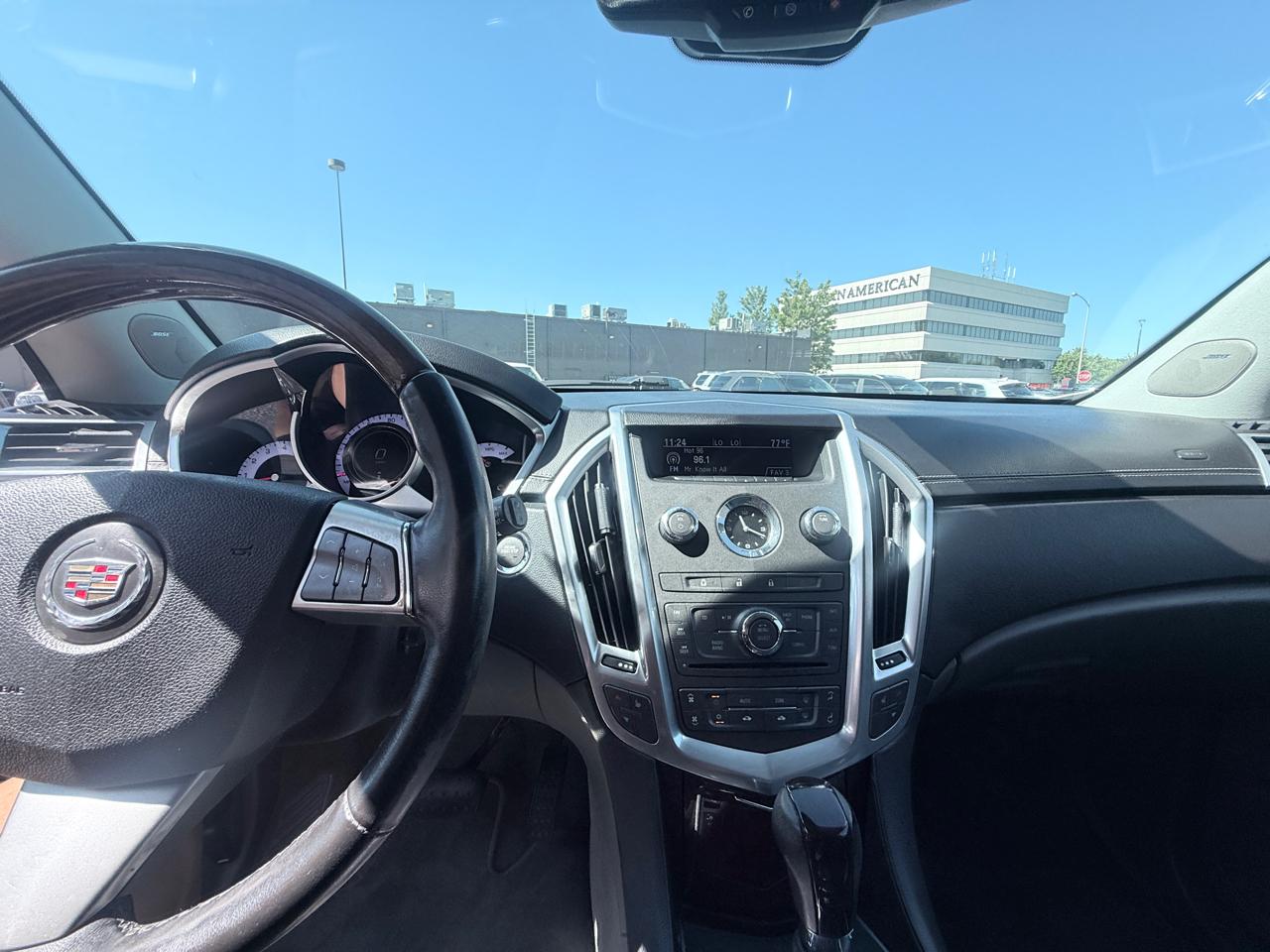 Cadillac SRX Luxury 2012