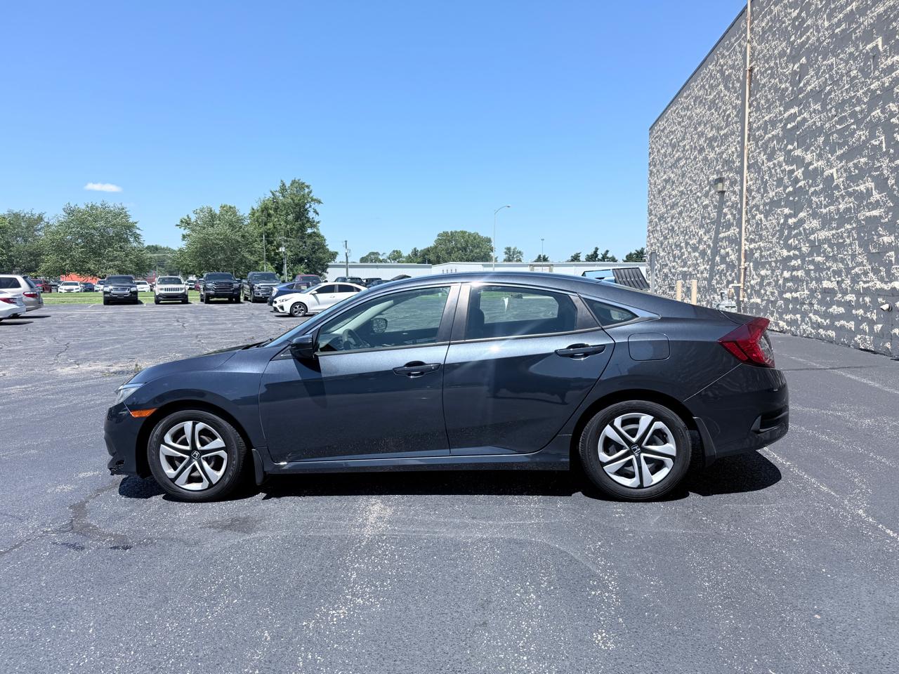 Honda Civic LX Sedan CVT 2017