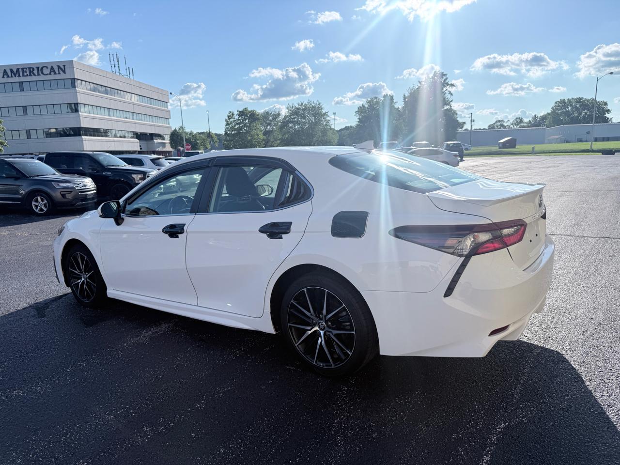 Toyota Camry SE 2024
