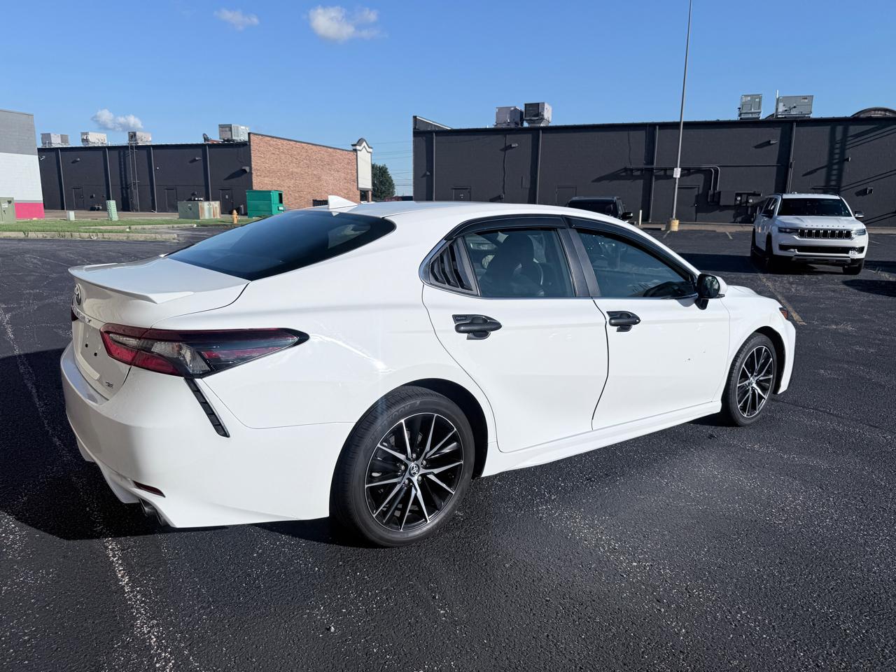 Toyota Camry SE 2024