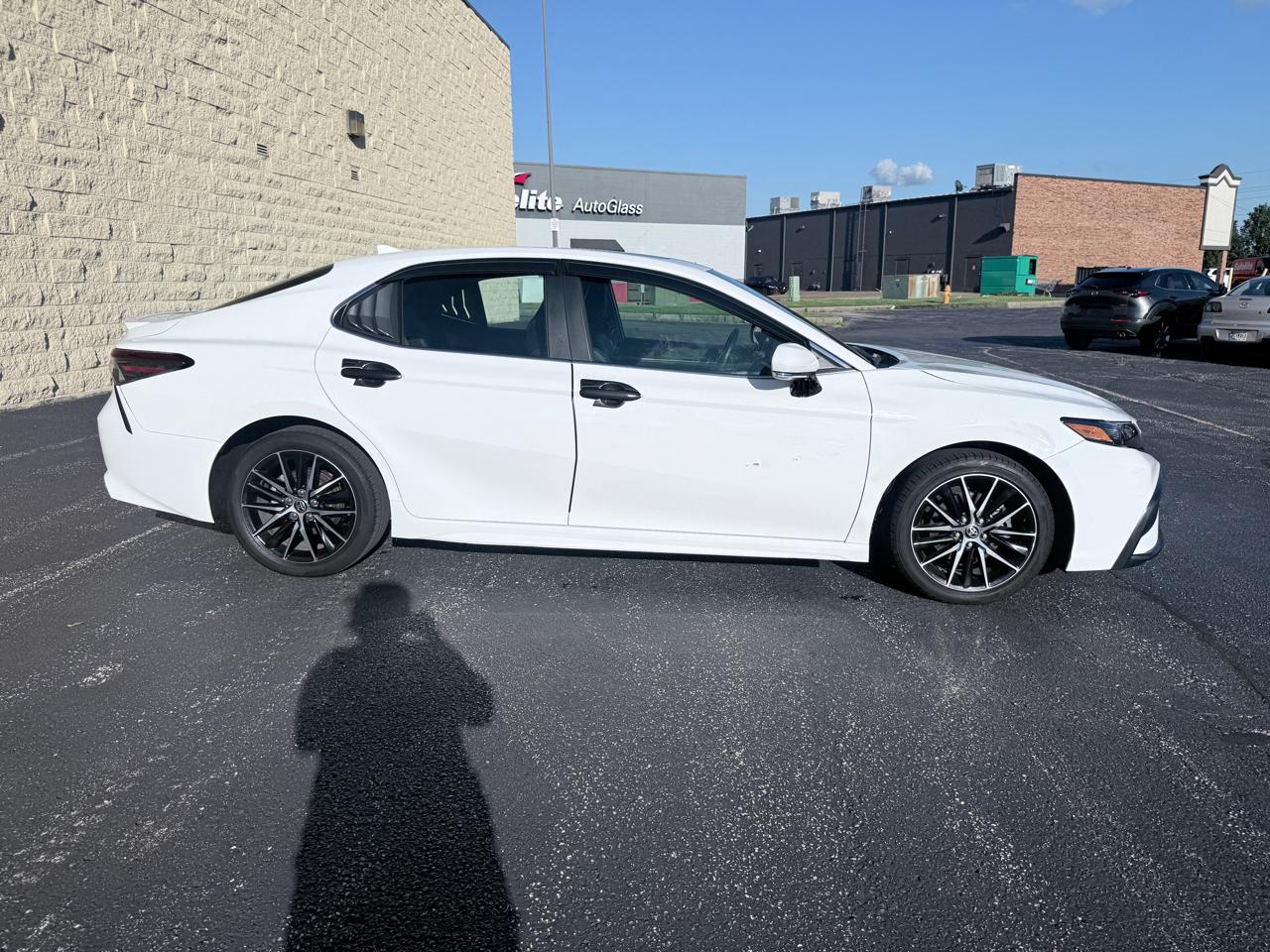 Toyota Camry SE 2024