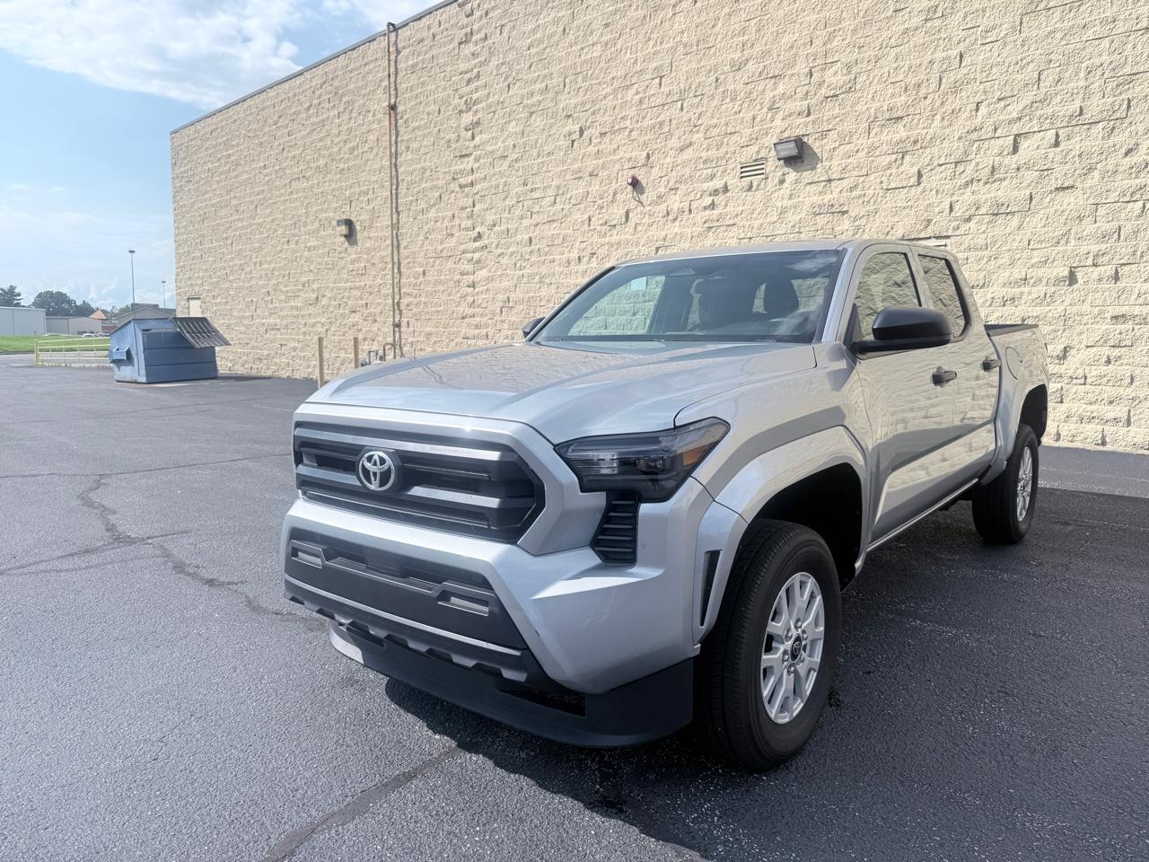Toyota Tacoma SR Double Cab 4WD 2025