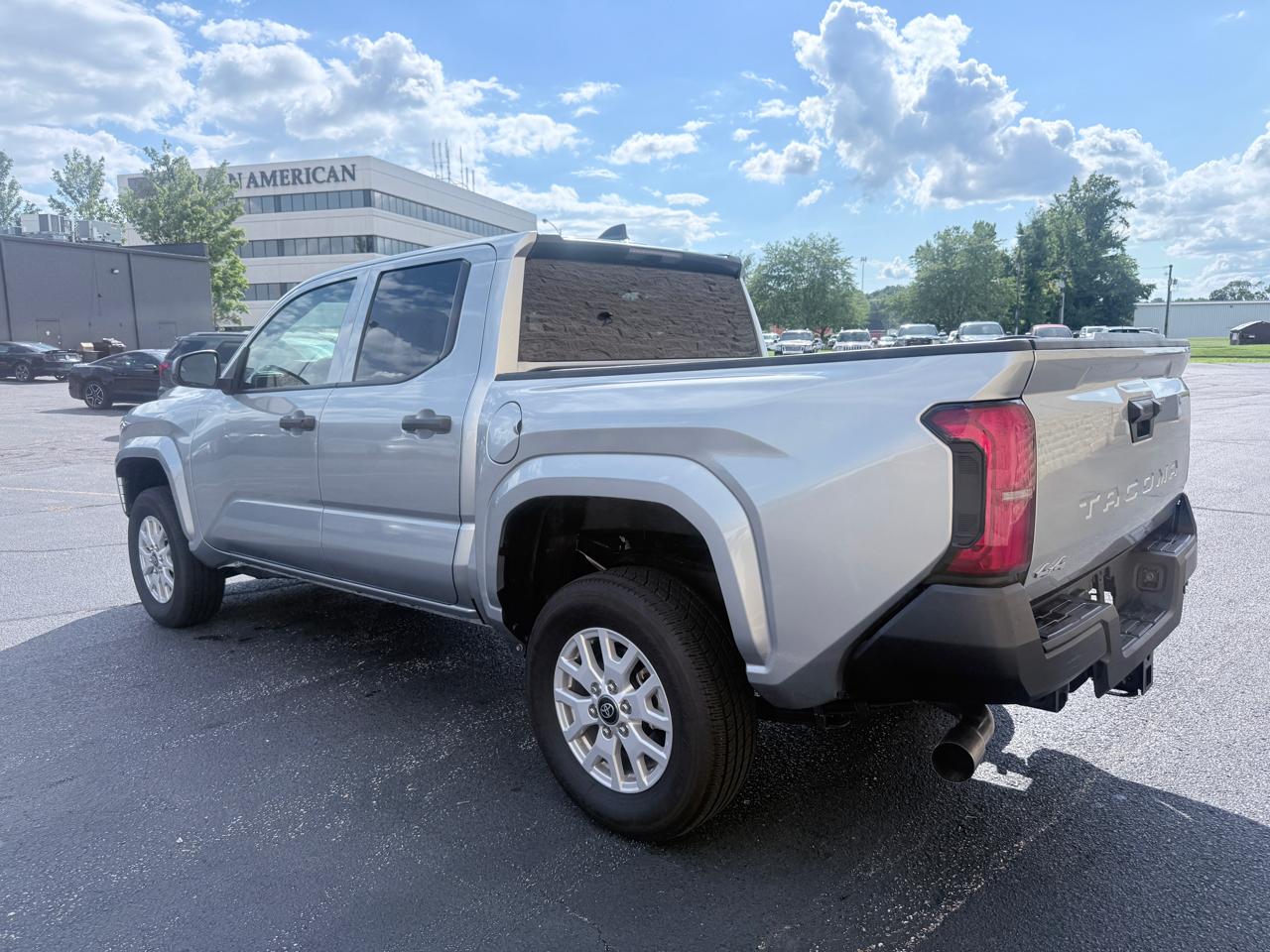 Toyota Tacoma SR Double Cab 4WD 2025
