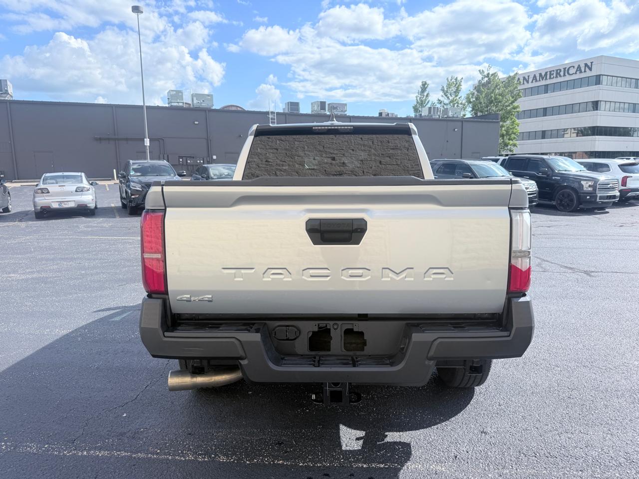 Toyota Tacoma SR Double Cab 4WD 2025