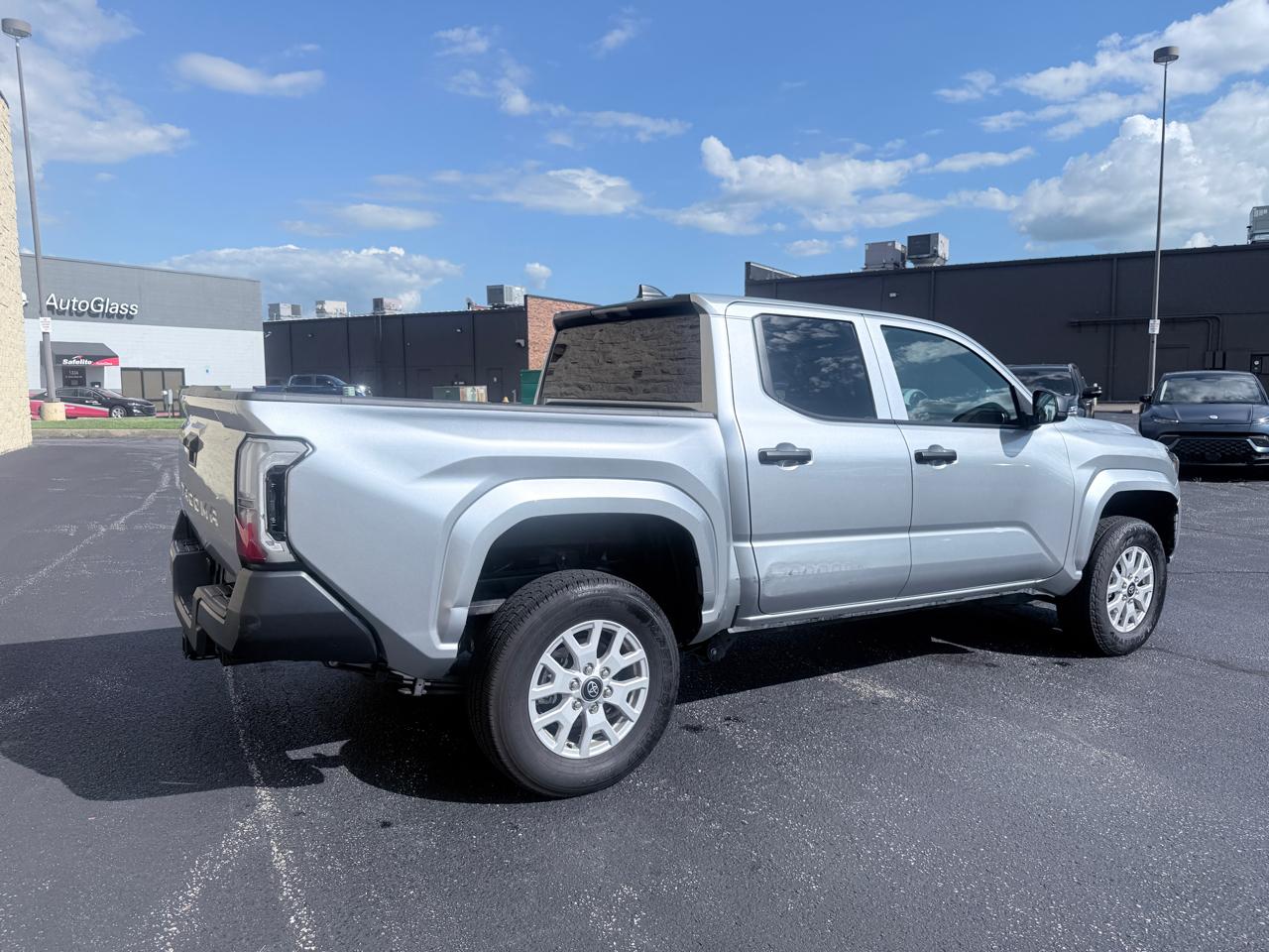 Toyota Tacoma SR Double Cab 4WD 2025