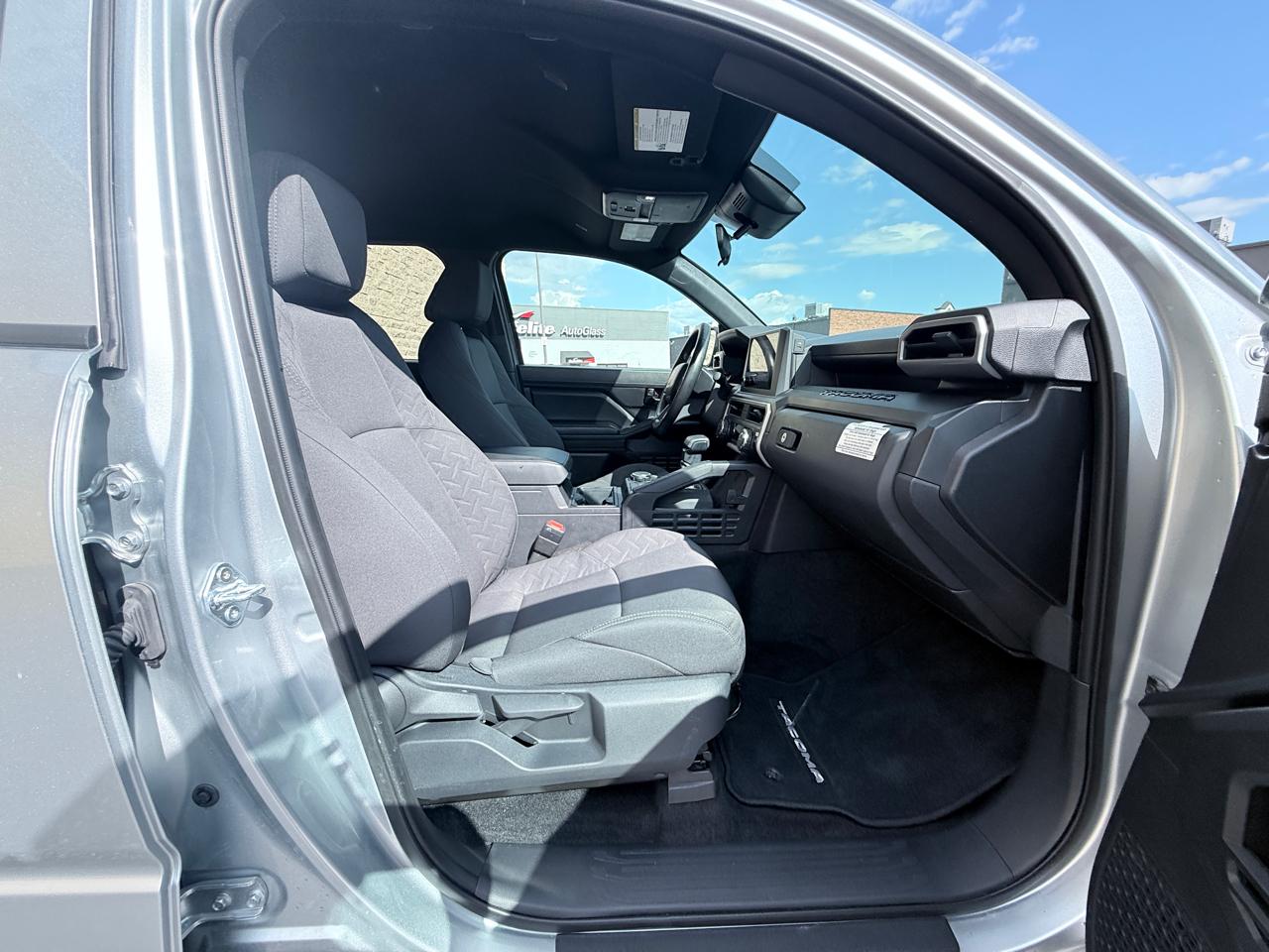 Toyota Tacoma SR Double Cab 4WD 2025