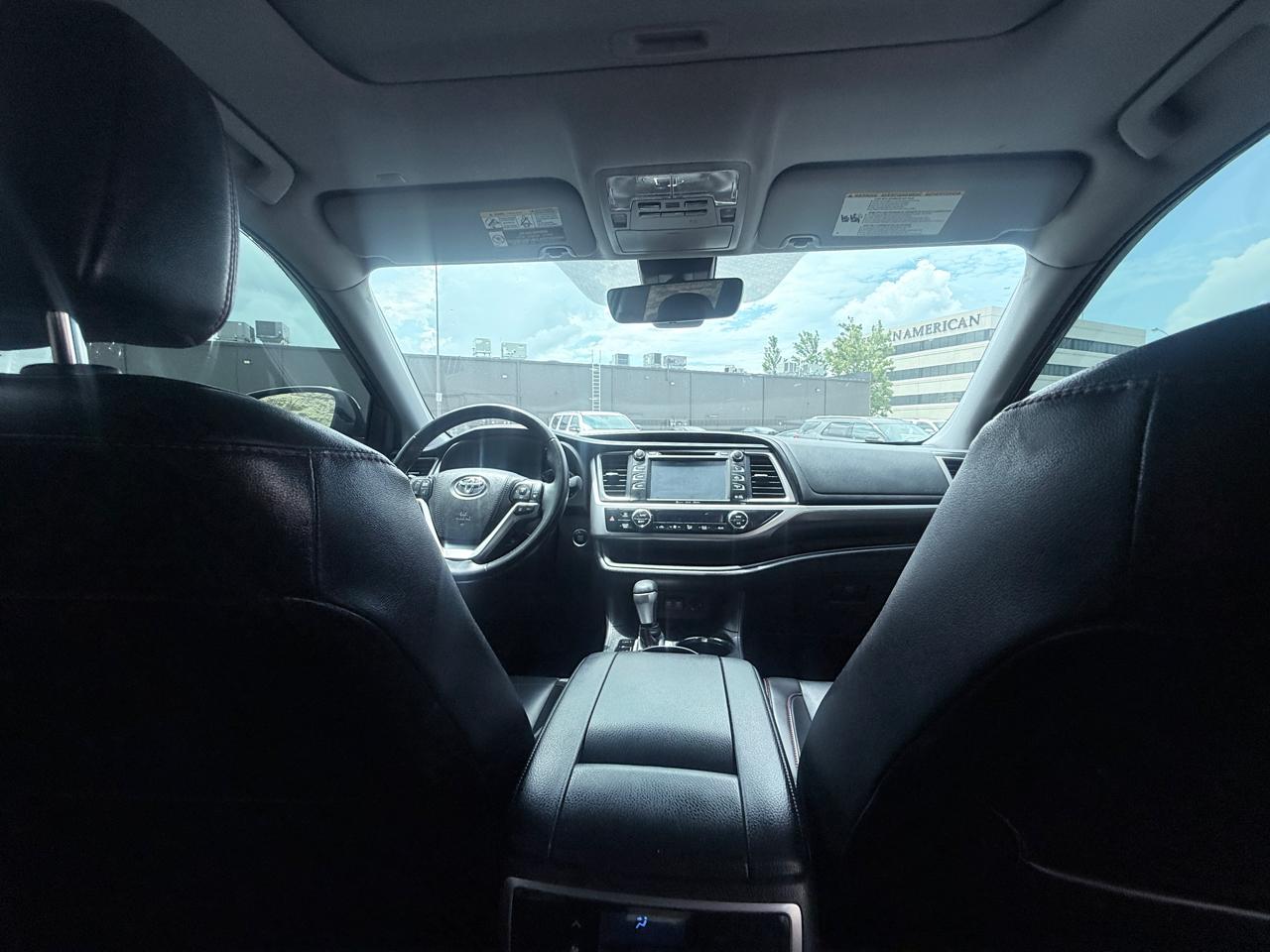 Toyota Highlander XLE AWD V6 2019