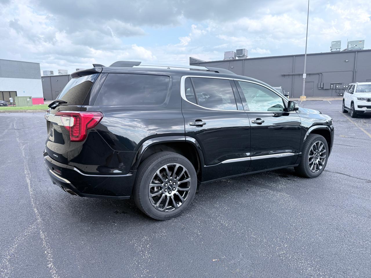 GMC Acadia Denali AWD 2023