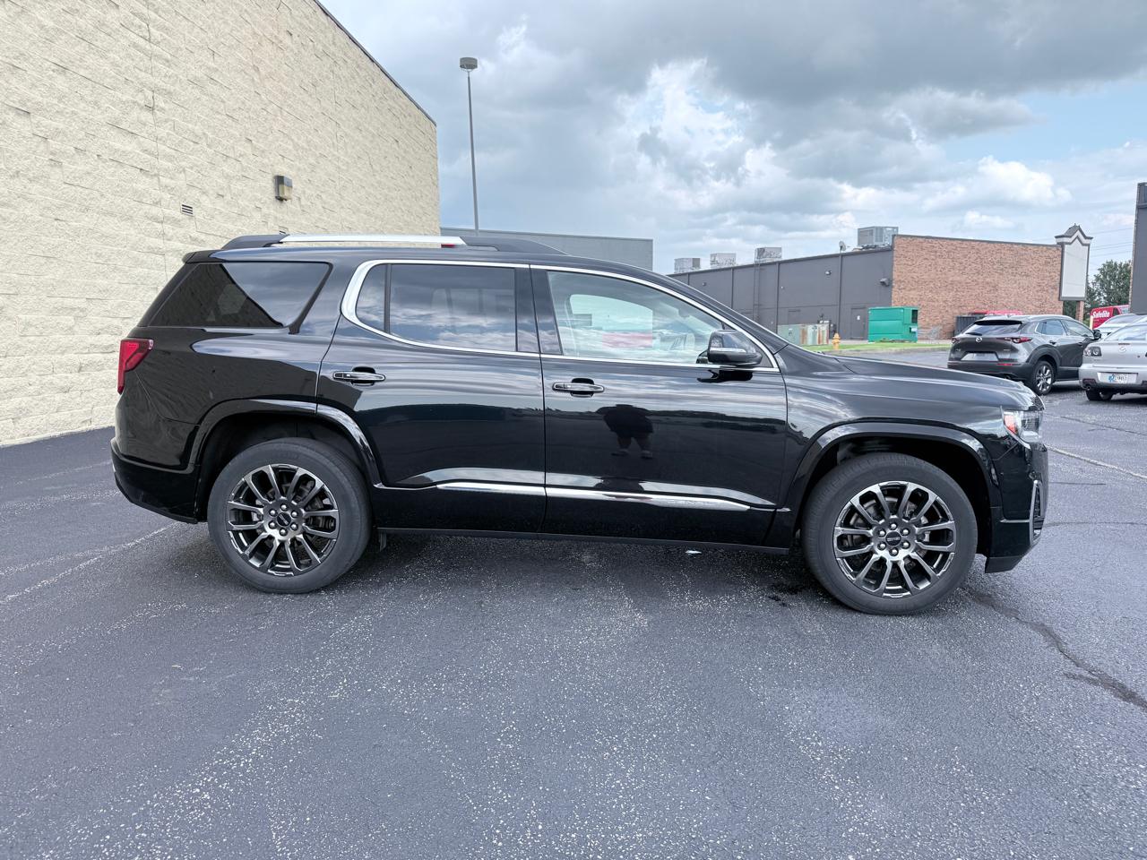 GMC Acadia Denali AWD 2023