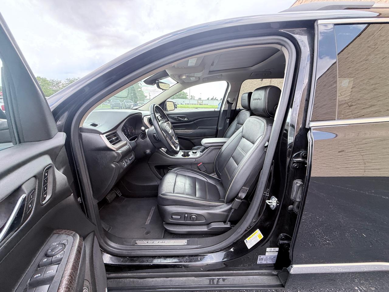 GMC Acadia Denali AWD 2023