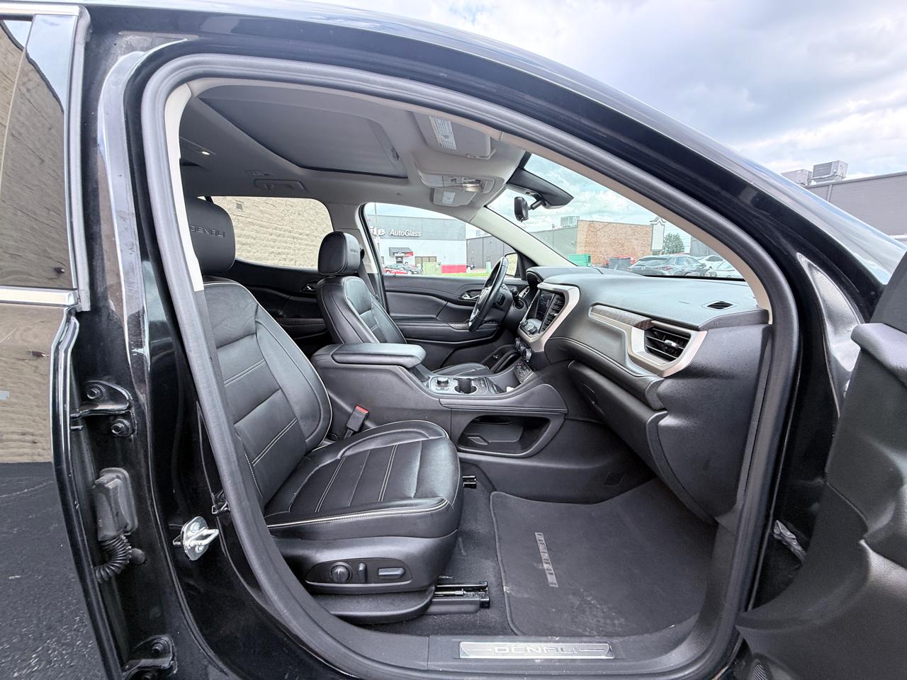 GMC Acadia Denali AWD 2023