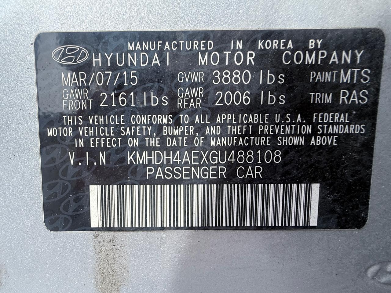 Hyundai Elantra SE 6AT 2016