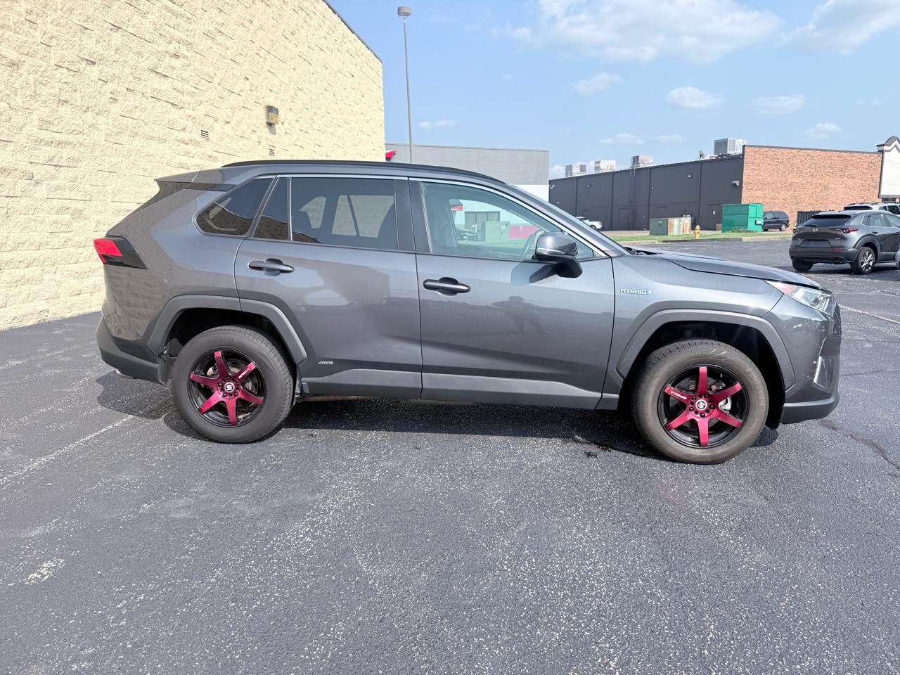 Toyota RAV4 Hybrid XLE 2020