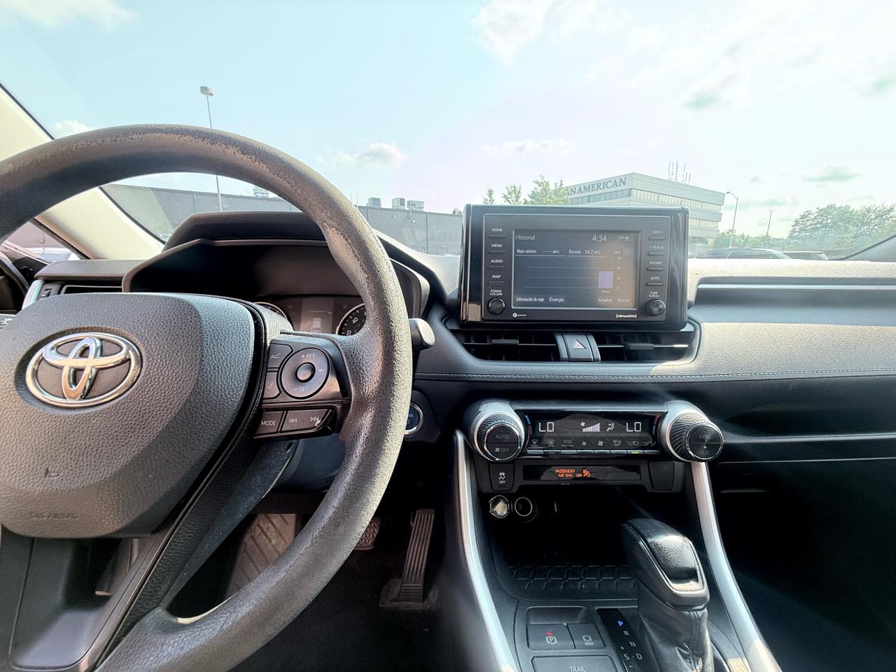Toyota RAV4 Hybrid XLE 2020