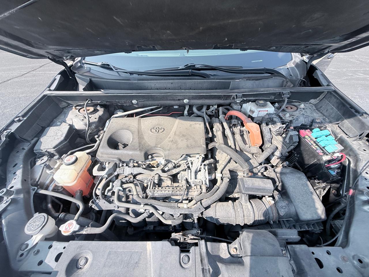Toyota RAV4 Hybrid XLE 2020