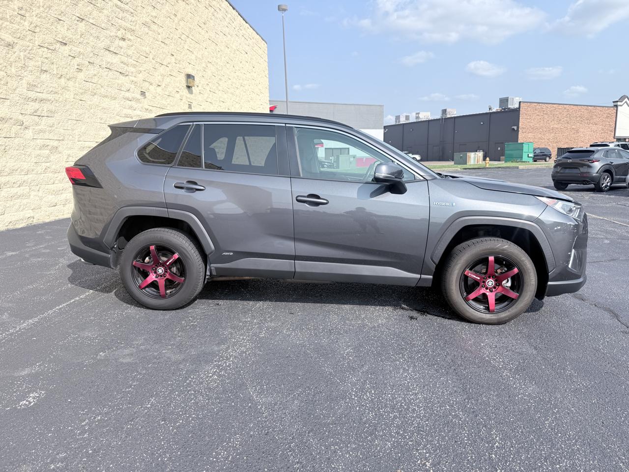 Toyota RAV4 Hybrid XLE 2020