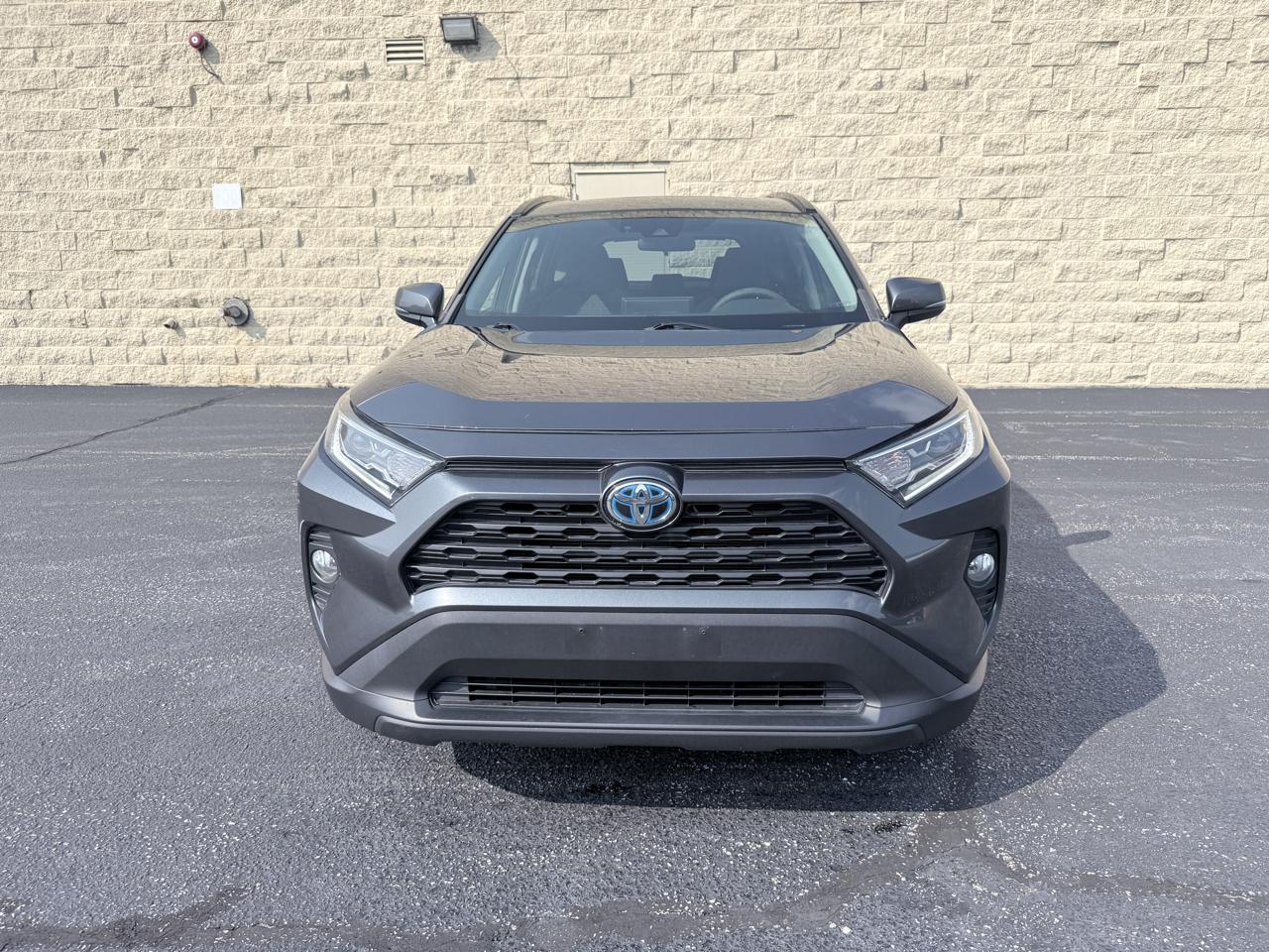 Toyota RAV4 Hybrid XLE 2020