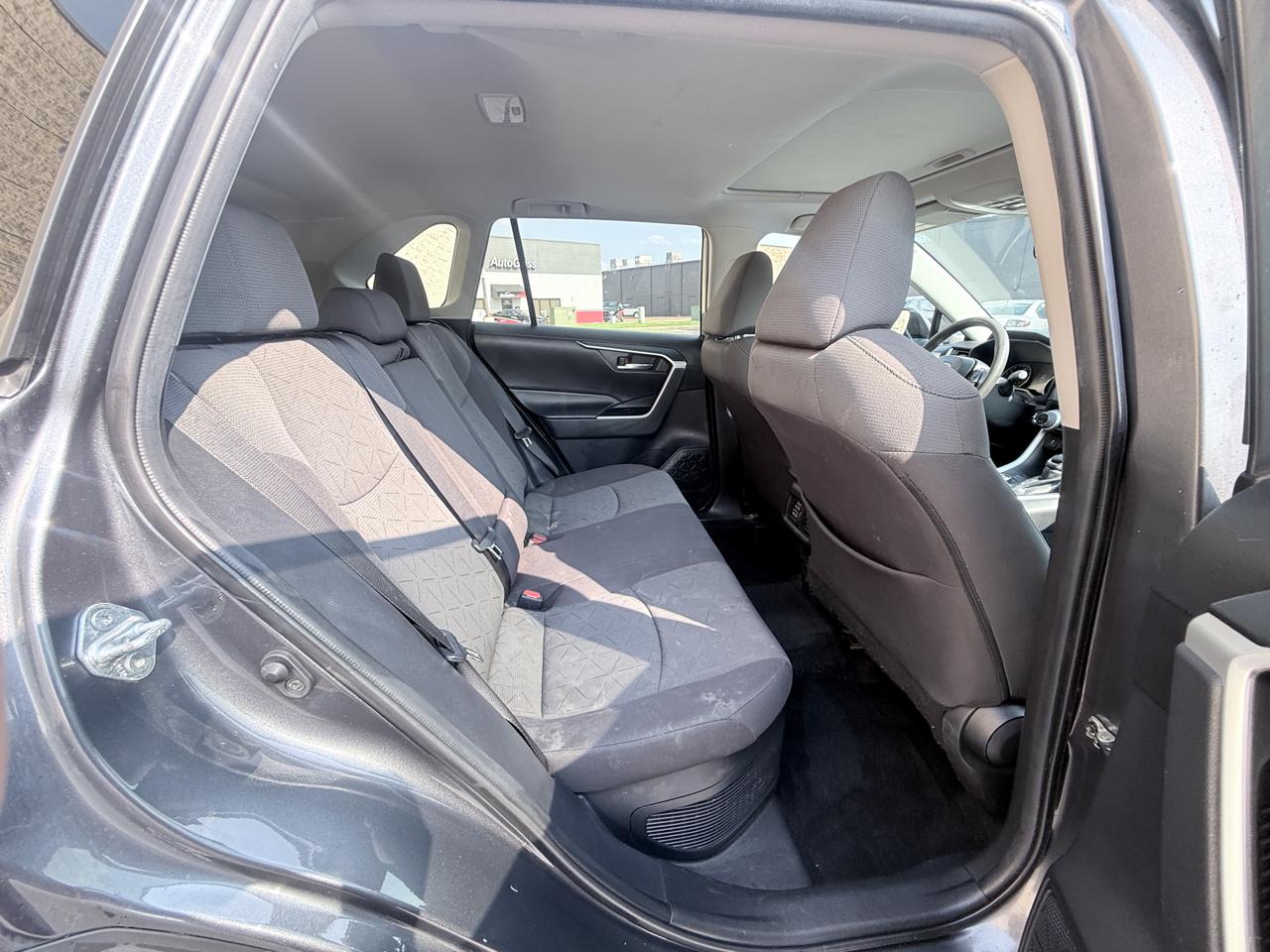 Toyota RAV4 Hybrid XLE 2020