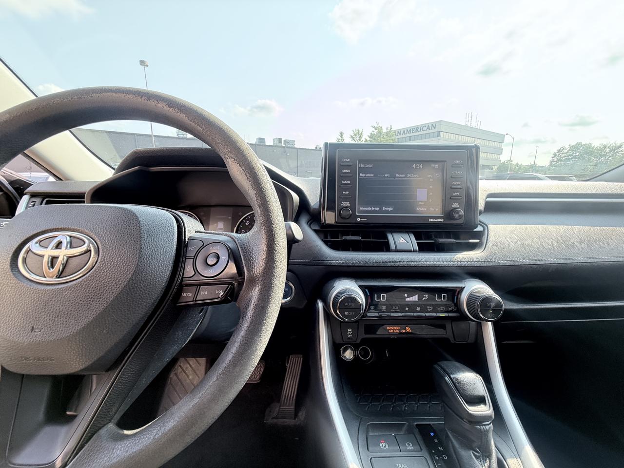 Toyota RAV4 Hybrid XLE 2020
