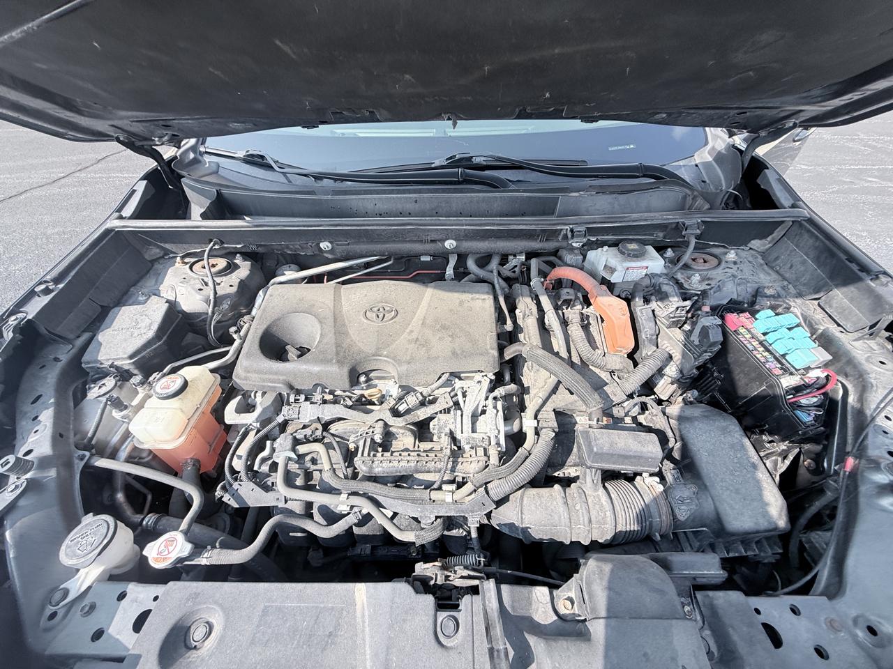 Toyota RAV4 Hybrid XLE 2020