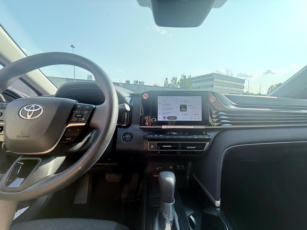 Toyota Camry Hybrid XLE 2026