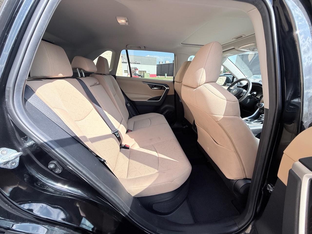 Toyota RAV4 Hybrid XLE 2020