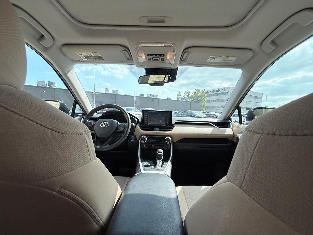 Toyota RAV4 Hybrid XLE 2020