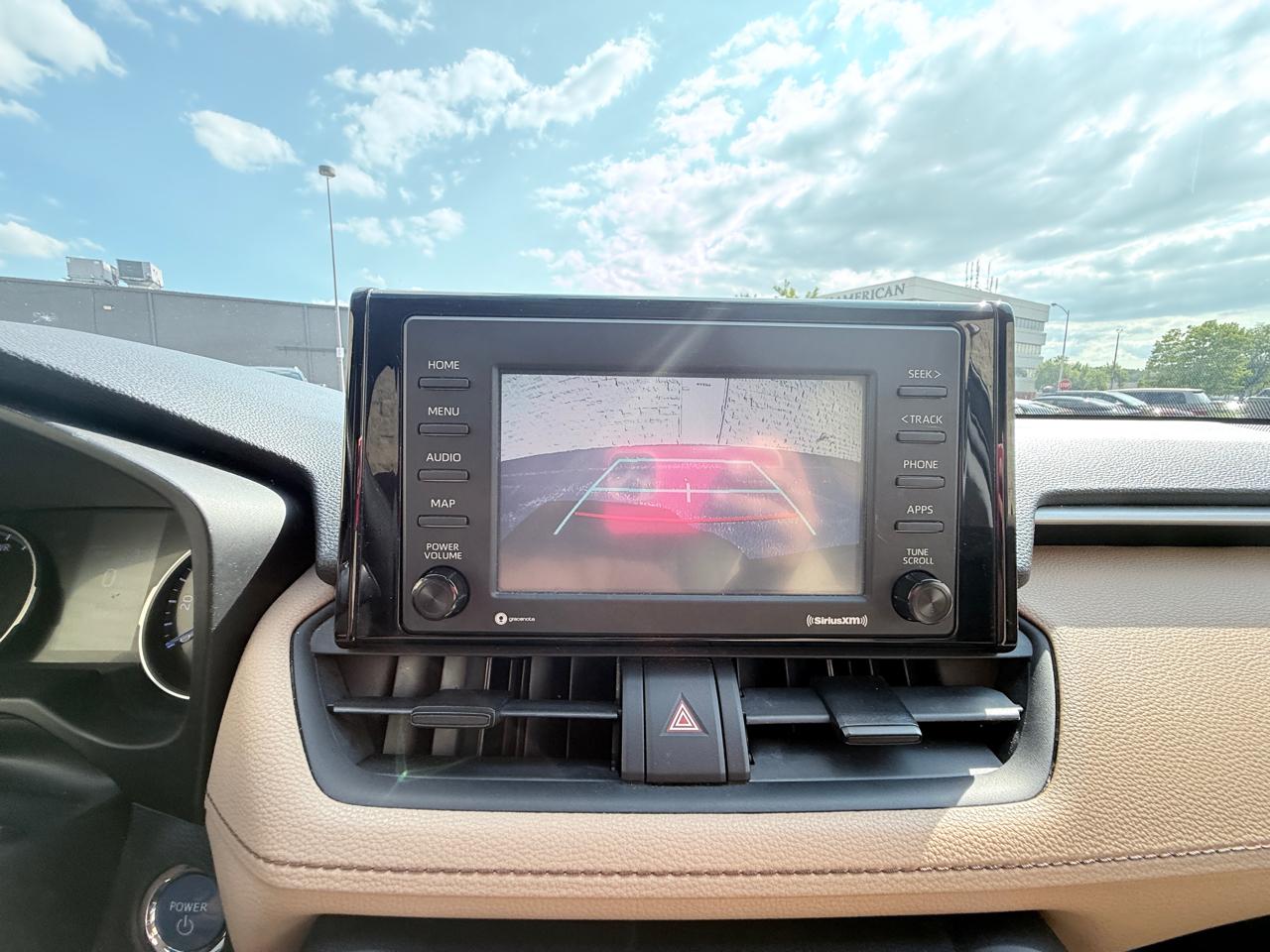 Toyota RAV4 Hybrid XLE 2020