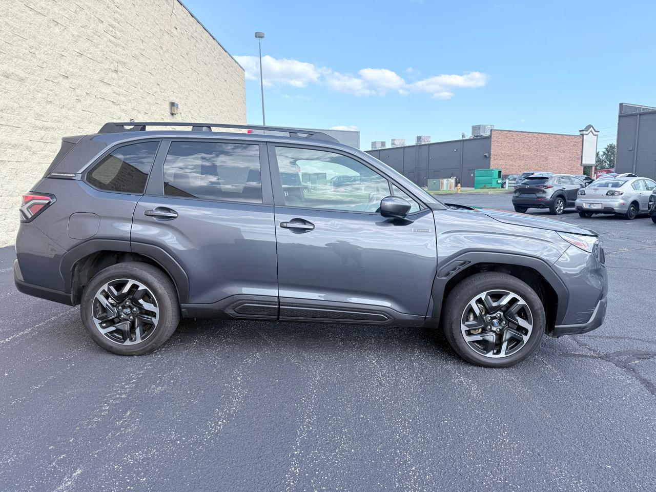 Subaru Forester Premium Hybrid 2025