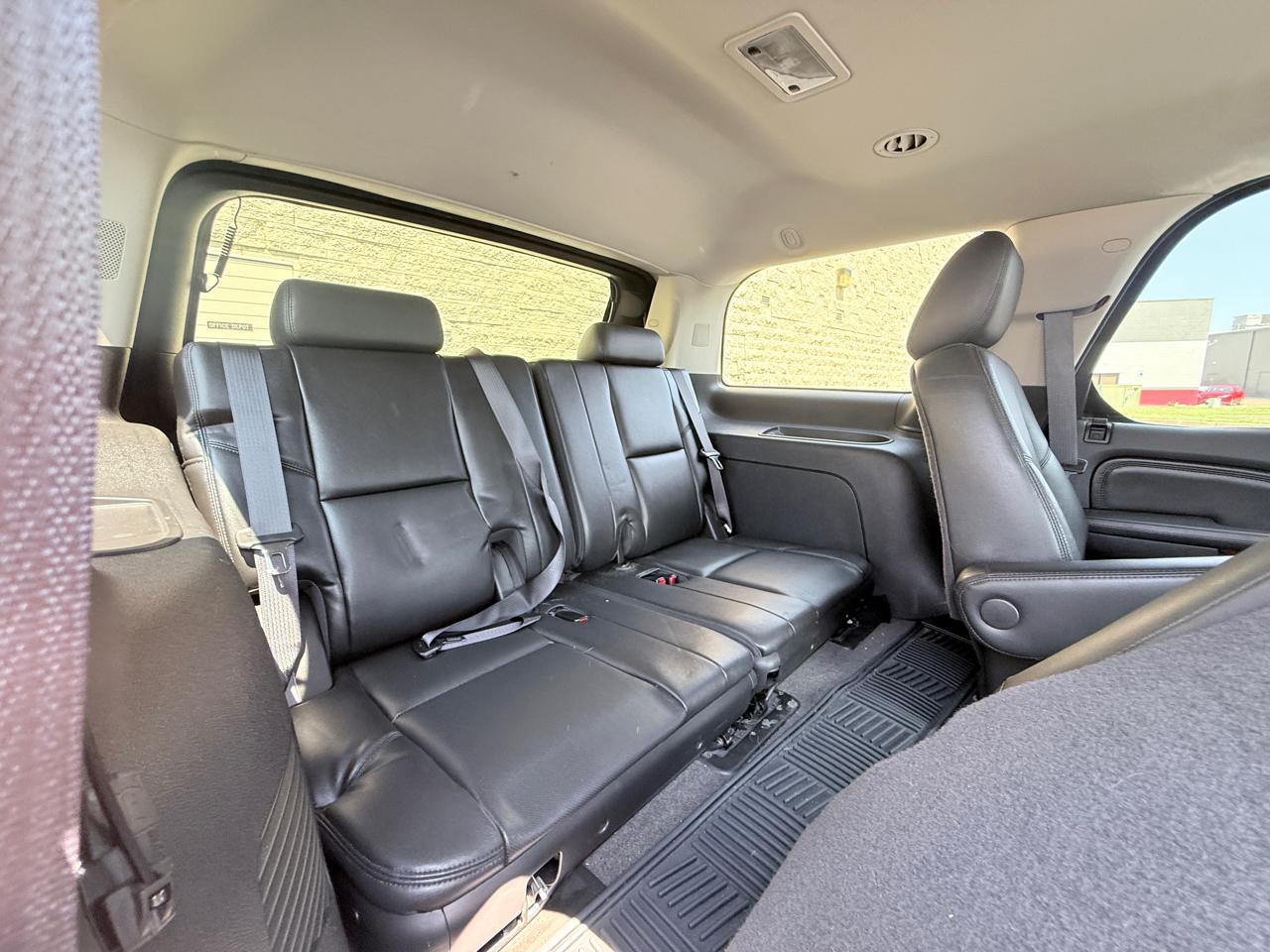 Cadillac Escalade AWD Luxury 2012