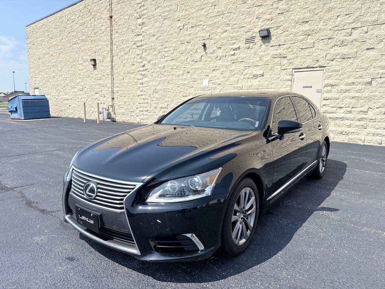 Lexus LS 460 Luxury Sedan AWD 2014