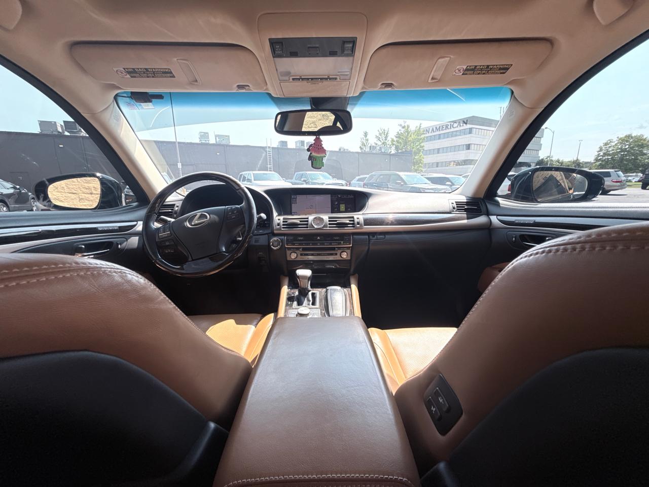 Lexus LS 460 Luxury Sedan AWD 2014