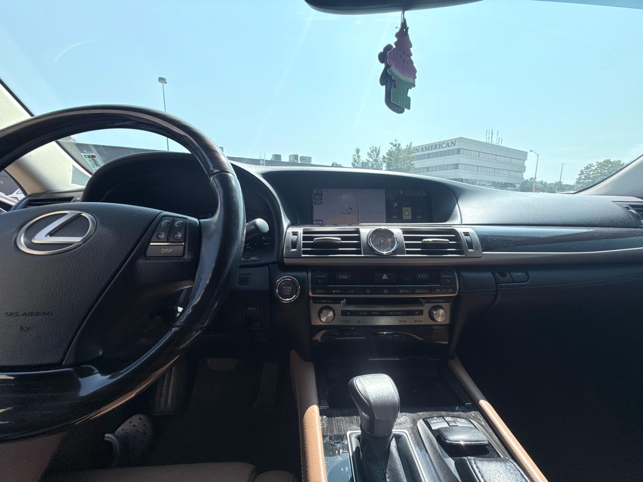 Lexus LS 460 Luxury Sedan AWD 2014