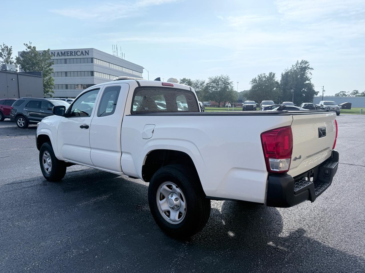 Toyota Tacoma SR5 Access Cab I4 6AT 4WD 2017