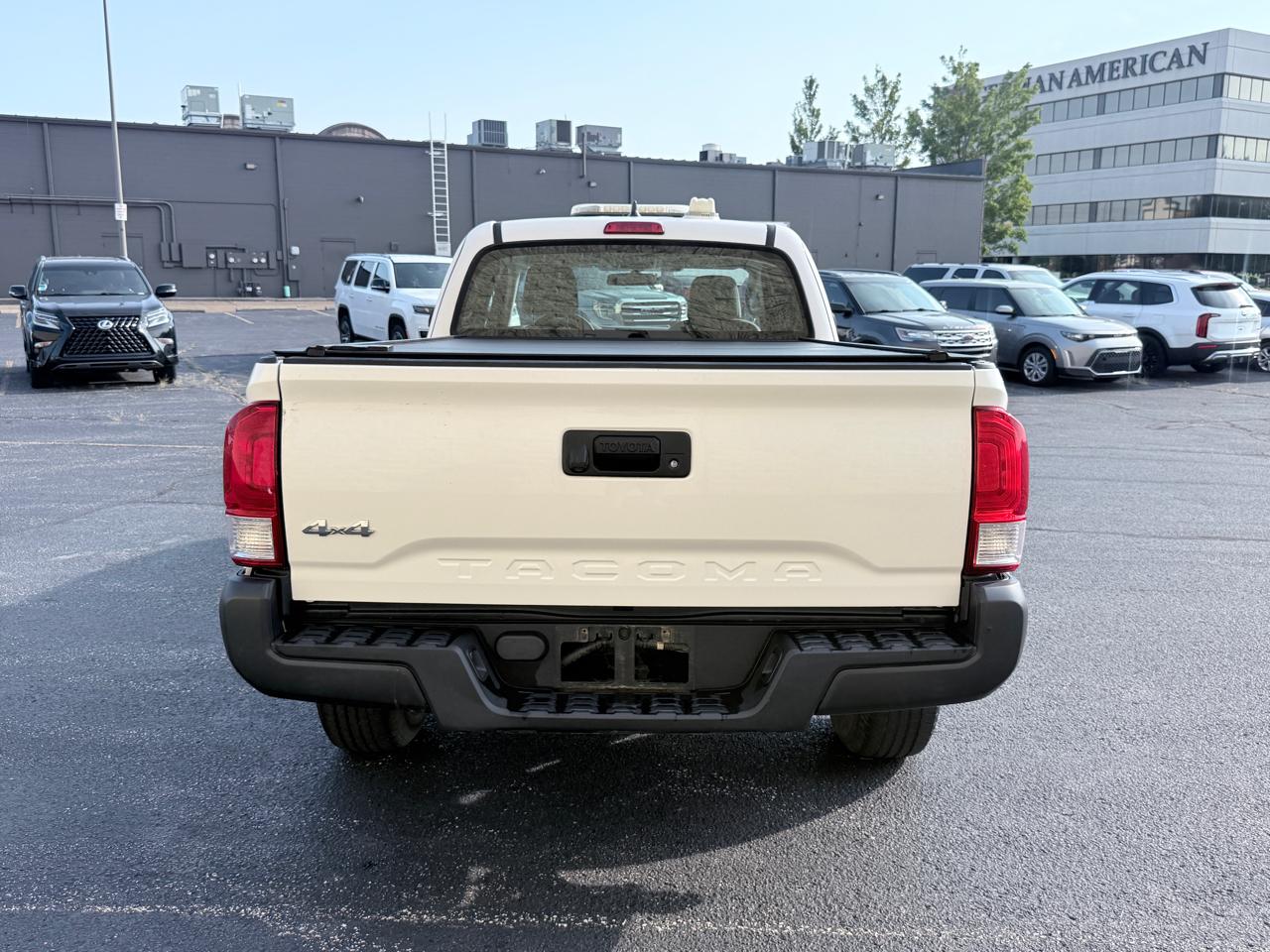 Toyota Tacoma SR5 Access Cab I4 6AT 4WD 2017