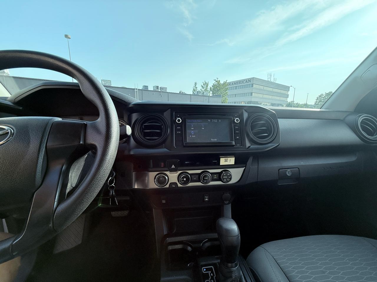 Toyota Tacoma SR5 Access Cab I4 6AT 4WD 2017