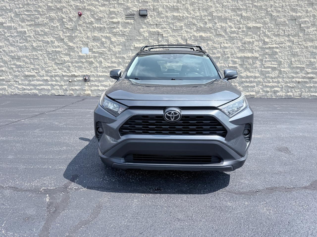 Toyota RAV4 XLE AWD 2021