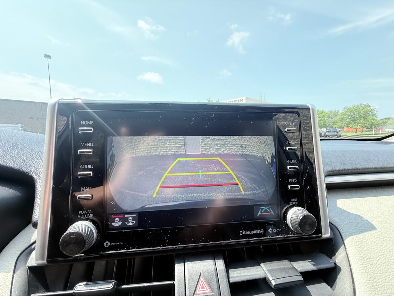 Toyota RAV4 XLE AWD 2021