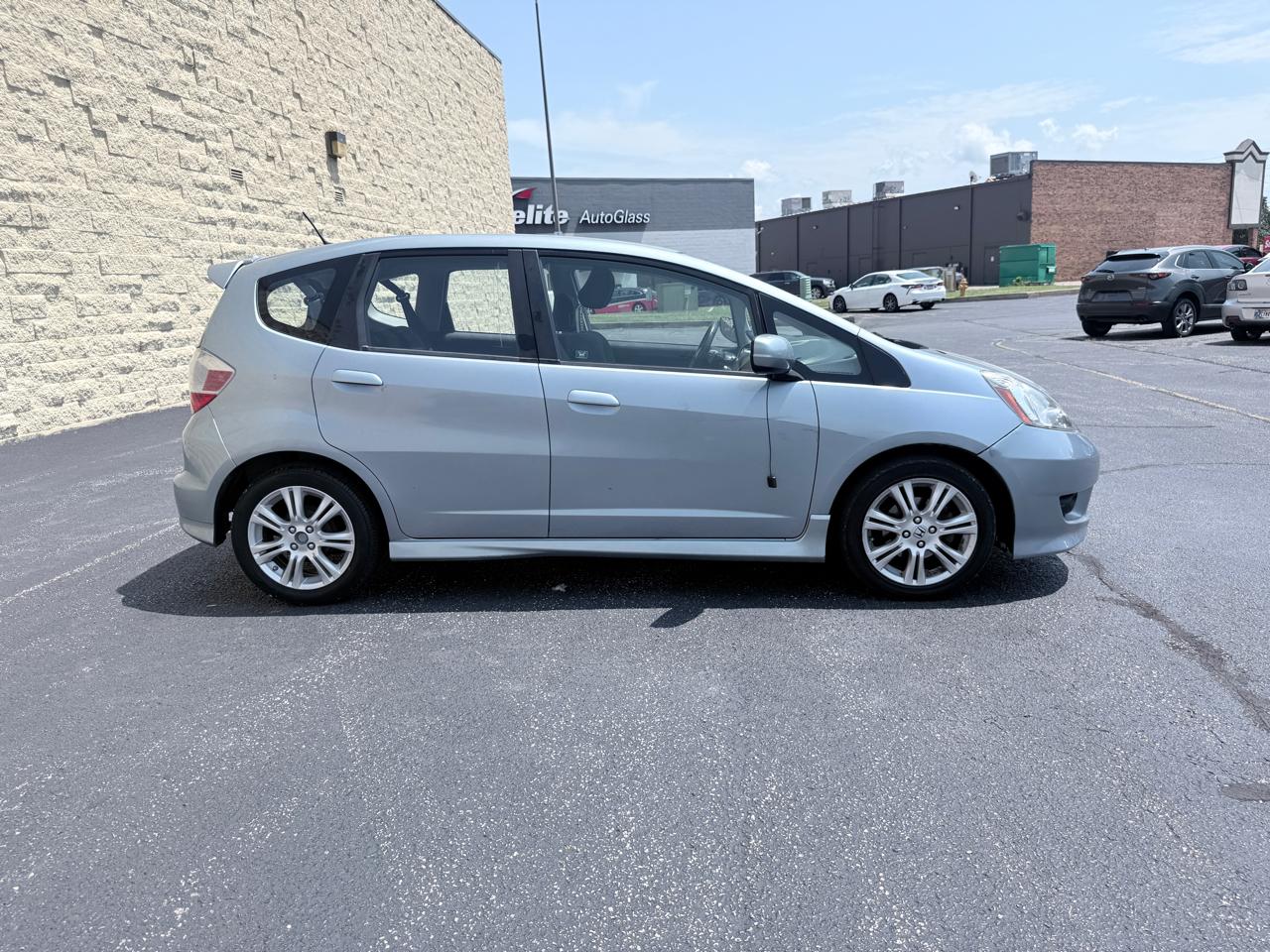 Honda Fit Sport 5-Speed AT 2011