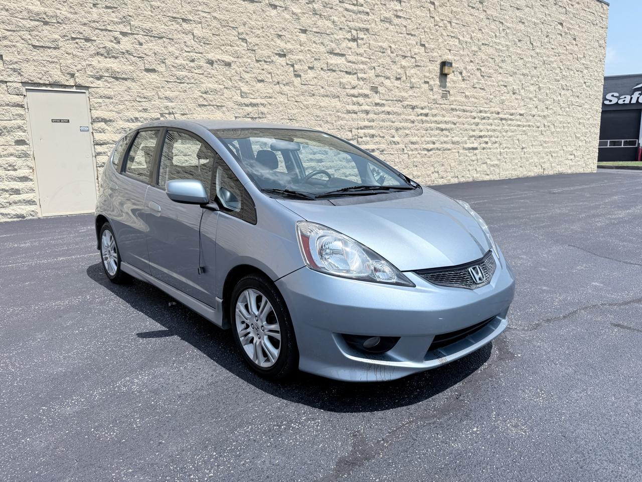 Honda Fit Sport 5-Speed AT 2011