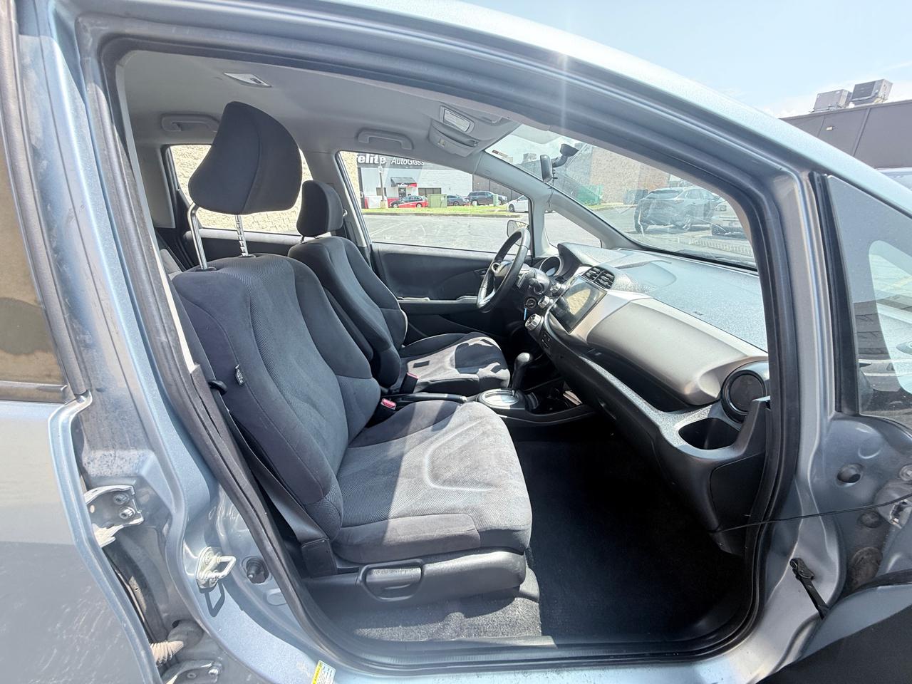 Honda Fit Sport 5-Speed AT 2011
