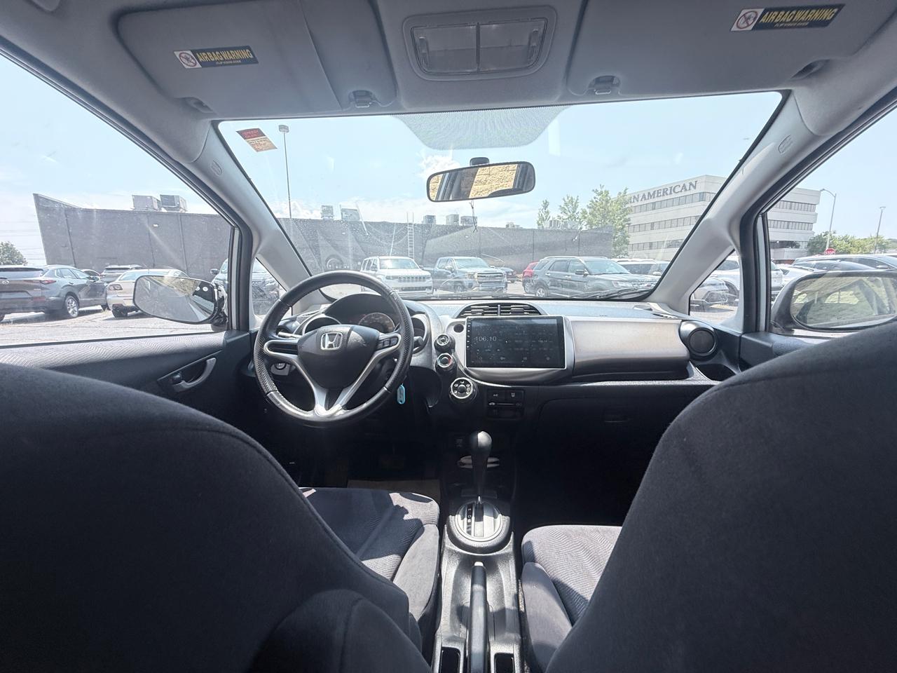 Honda Fit Sport 5-Speed AT 2011