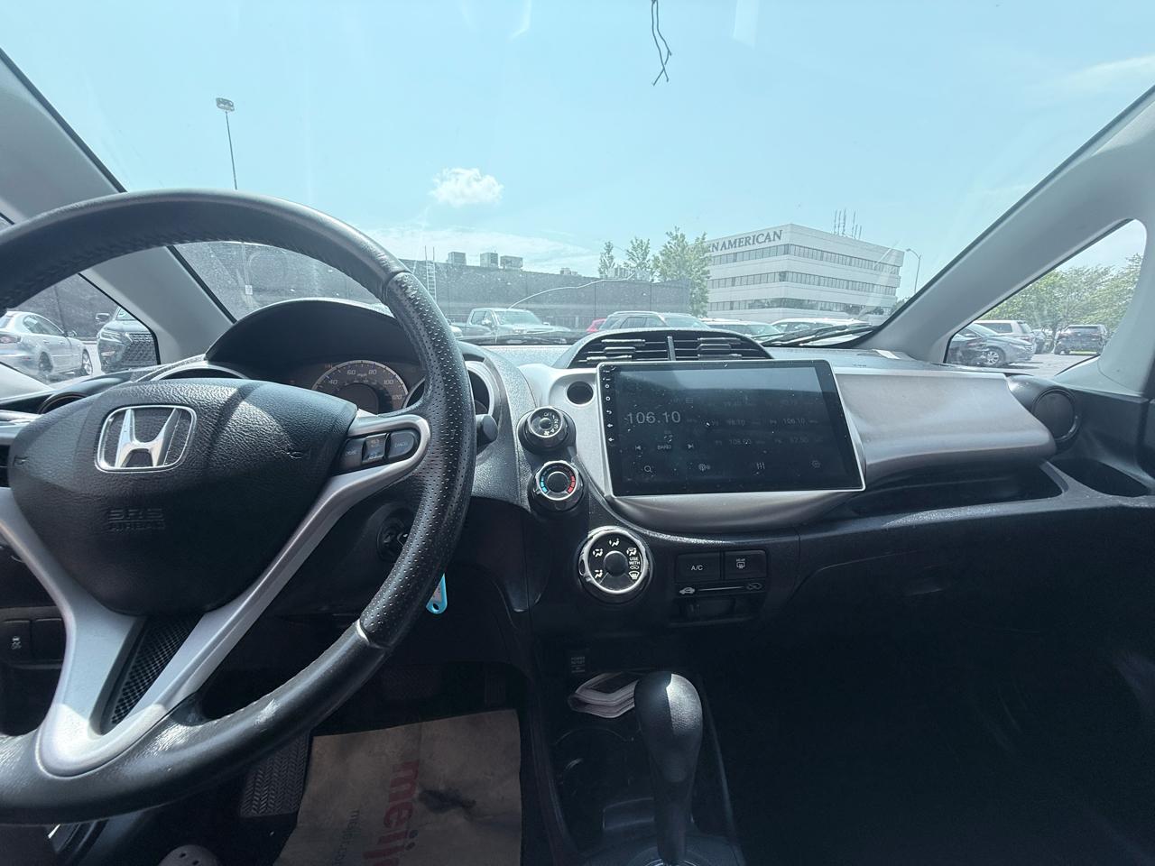 Honda Fit Sport 5-Speed AT 2011