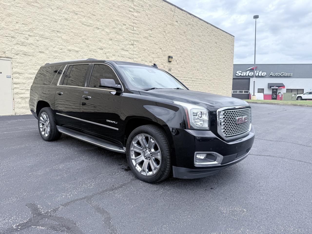 GMC Yukon XL Denali 4WD 2016