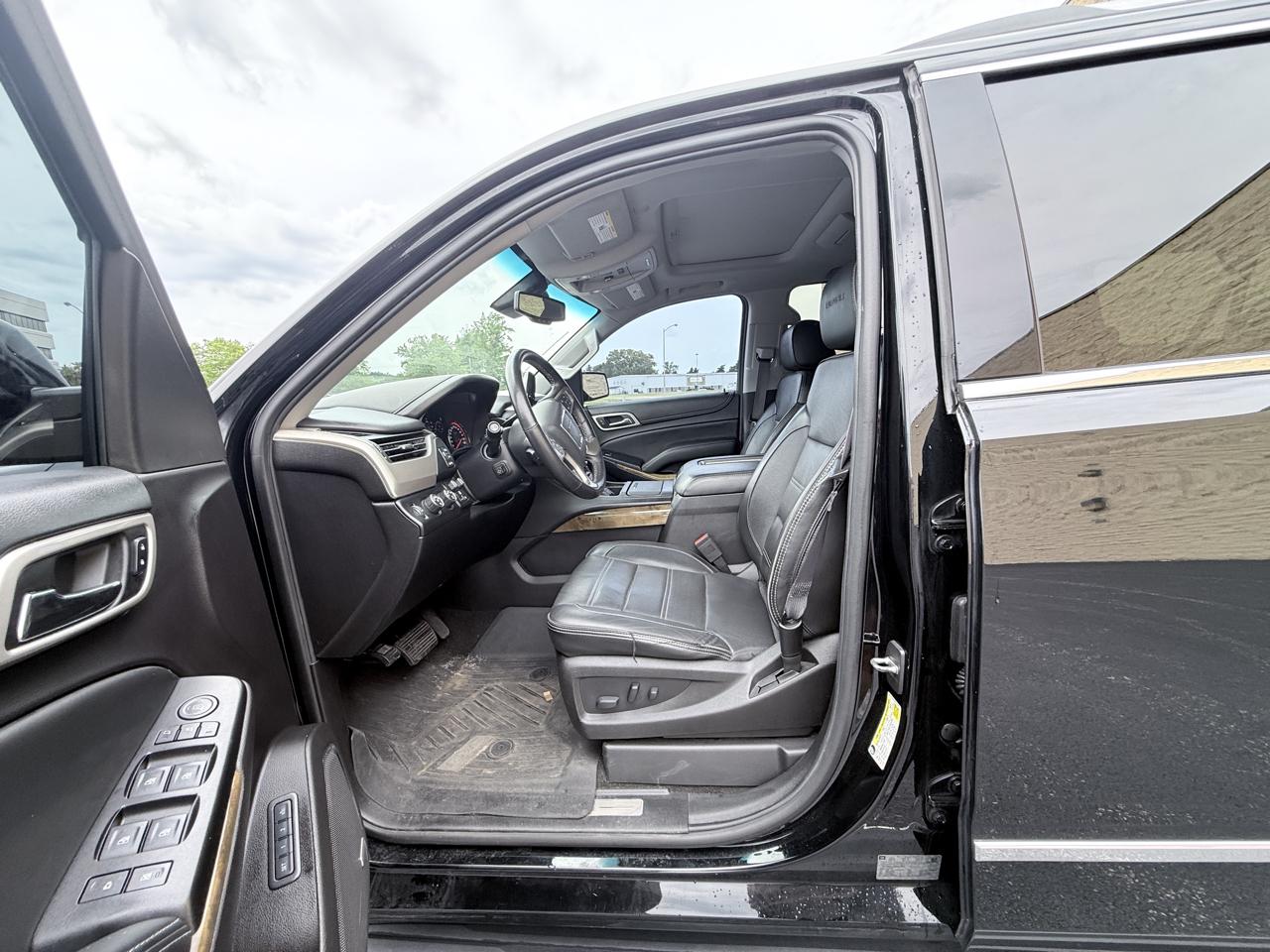 GMC Yukon XL Denali 4WD 2016