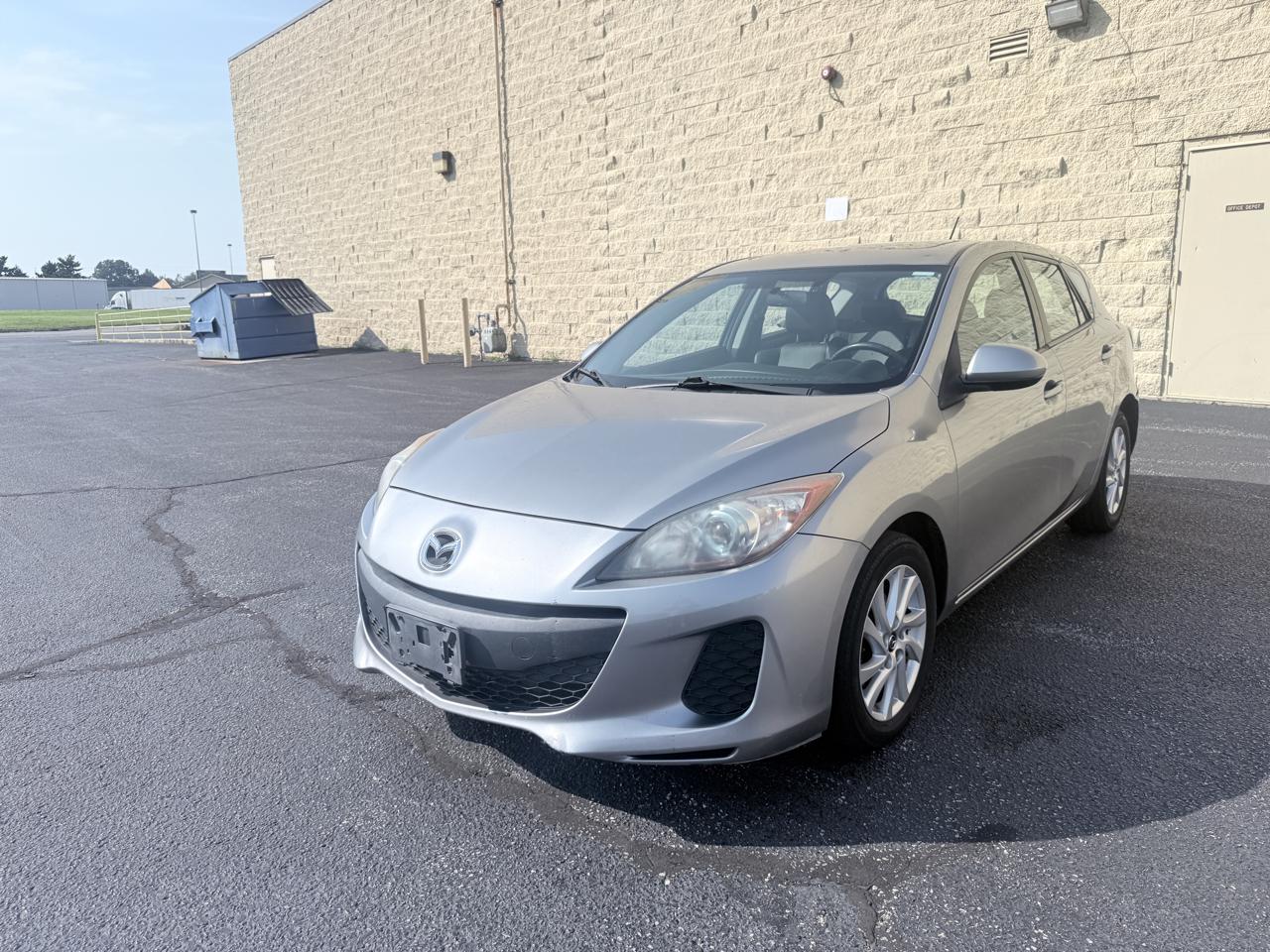 Mazda MAZDA3 i Grand Touring MT 5-Door 2013