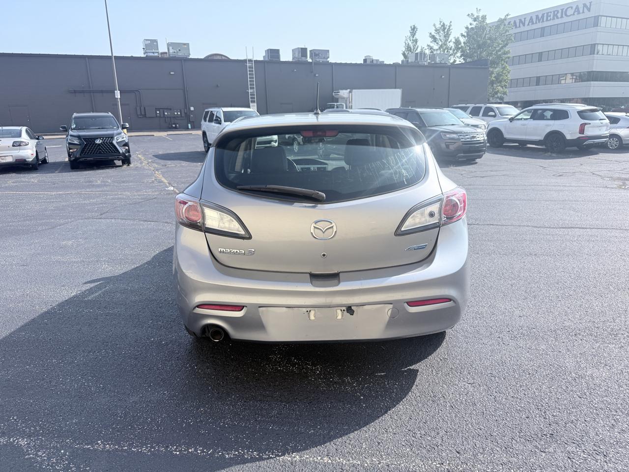 Mazda MAZDA3 i Grand Touring MT 5-Door 2013