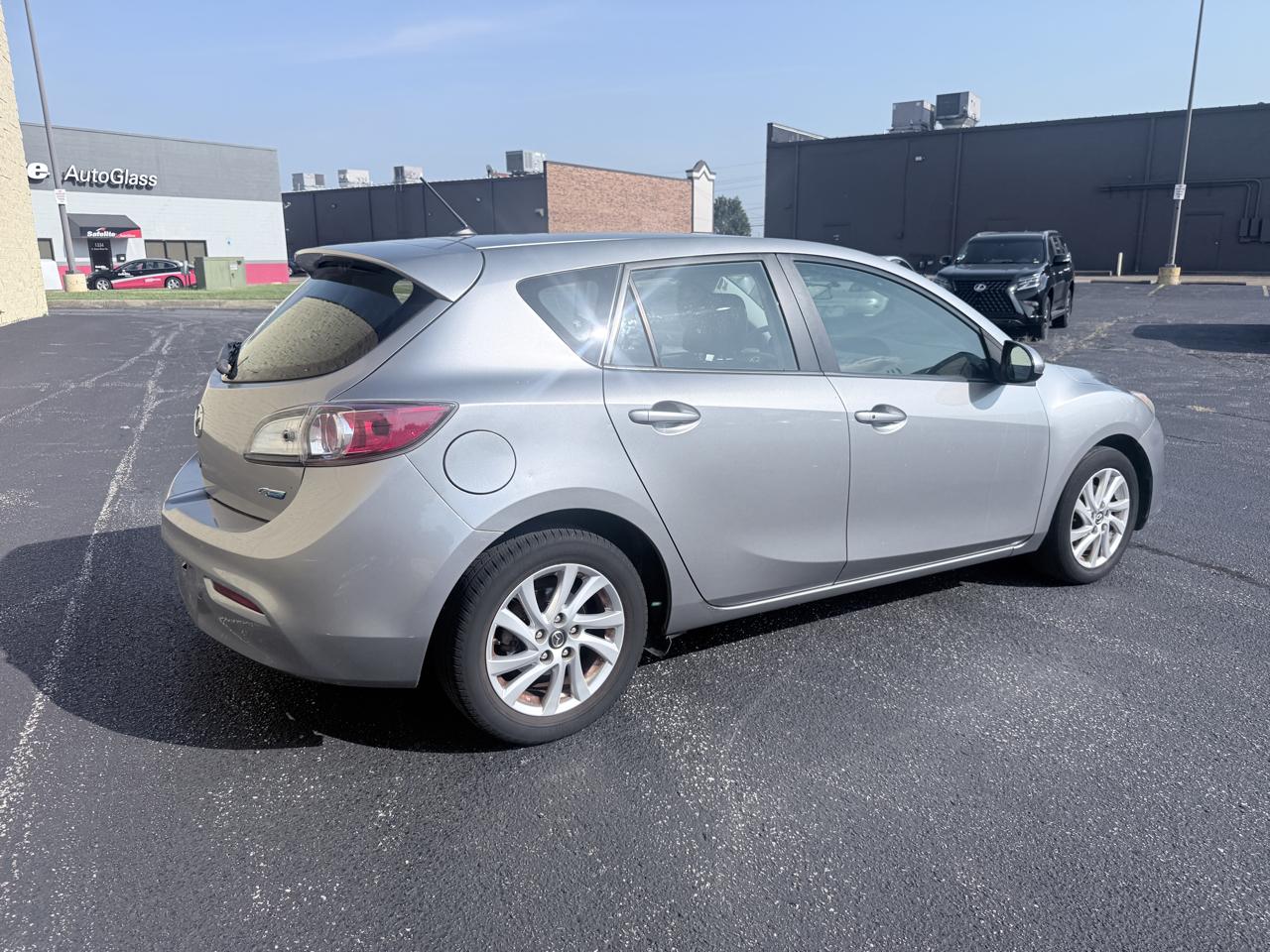 Mazda MAZDA3 i Grand Touring MT 5-Door 2013